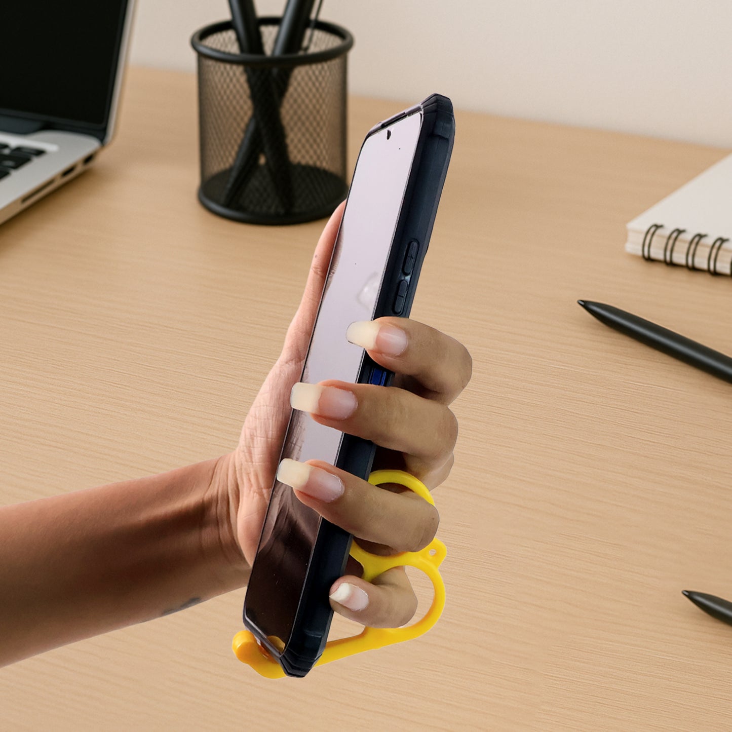 Plastic Hand Mobile Stand (Mix Color 50 Pc)