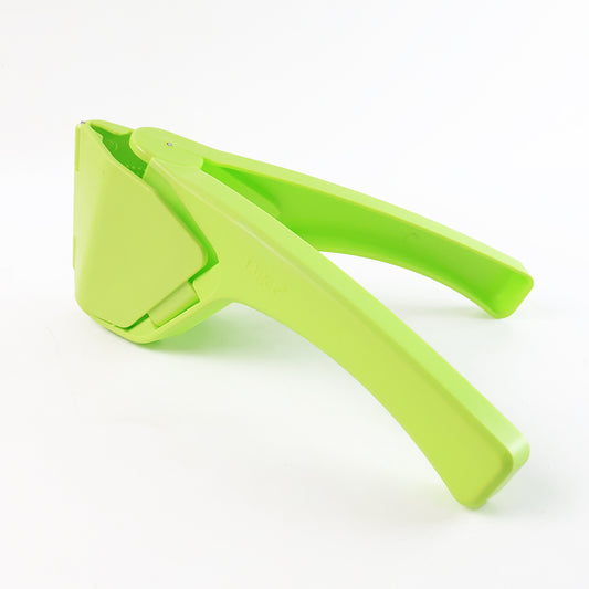 Liger Plastic Manual Handheld Lemon  Orange Squeezer Juice (1 Pc)
