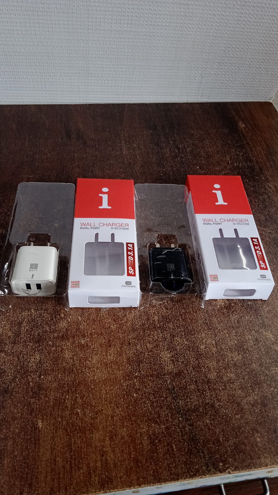 Iball Dual Usb Wall Charger 5v3.1a High-speed Dual Port Fast Charging Adapte (1 Pc)