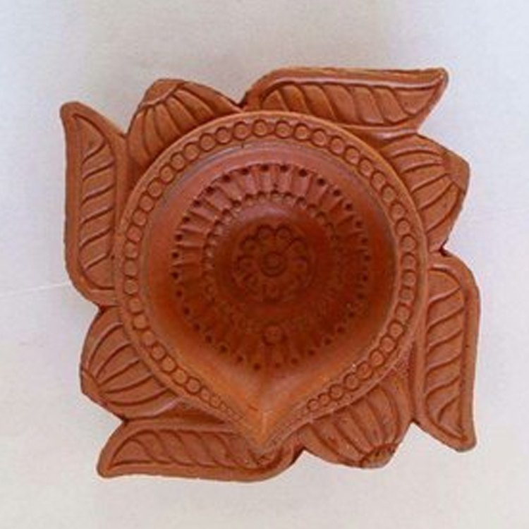 Diwali Combo : 24 diya, 1 leaf lights, 2 Genda Latkan, 1 Toran, 1 Shubh Labh & Charan